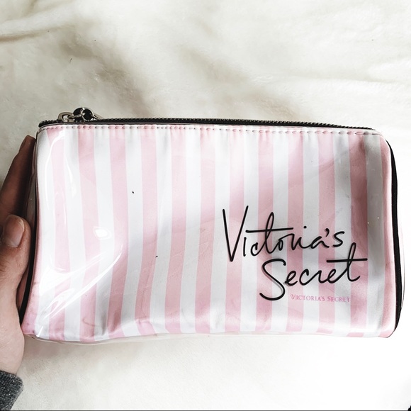 Victoria's Secret Accessories - VICTORIAS SECRET Makeup Case